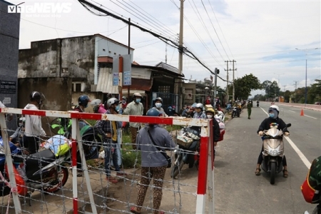 Thủ tướng: Kiểm soát người ra vào TP. Hồ Chí Minh, Bình Dương, Long An, Đồng Nai