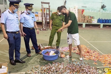 Cục Quản lý thị trường Bắc Giang: Triển khai đồng bộ công tác chống hàng lậu, hàng giả