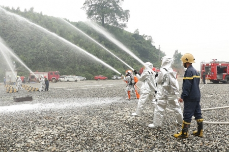 Công ty TNHH Khai thác chế biến khoáng sản Núi Pháo: Xung kích phòng chống “giặc lửa” và thiên tai cùng địa phương