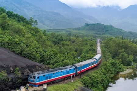 Thí điểm tổ chức hoạt động vận tải hành khách bằng đường sắt từ ngày mai