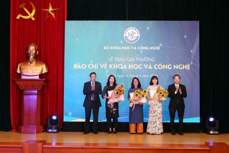 Công bố Giải thưởng báo chí về khoa học và công nghệ năm 2020