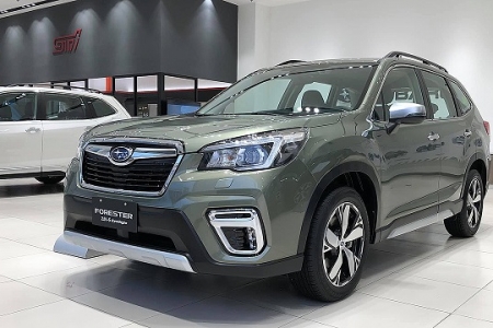 MG ZS, Altis, Vios thi nhau giảm giá, Subaru Forester giảm sốc