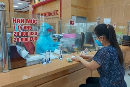 Agribank đứng đầu trong giảm lãi suất, phí dịch vụ cho khách hàng ảnh hưởng bởi Covid-19