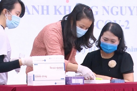 Huyện Thanh Ba (Phú Thọ): Tập huấn test nhanh kháng nguyên sàng lọc SARS-CoV-2