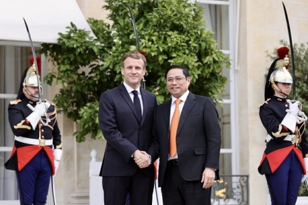 Thủ tướng Chính phủ Phạm Minh Chính hội kiến Tổng thống Pháp Emmanuel Macron