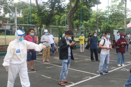 TP. Hồ Chí Minh không xét nghiệm Covid-19 định kỳ với quy mô toàn dân