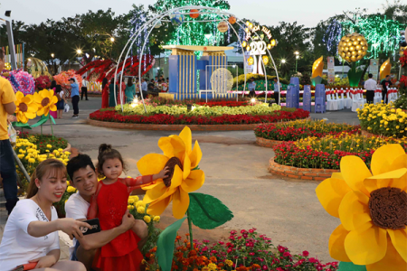 Bình Dương: Thông qua kế hoạch tổ chức hoạt động chào mừng các ngày lễ lớn