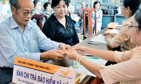 Từ ngày 01/01/2022, tiền lương hưu, trợ cấp bảo hiểm xã hội và trợ cấp hàng tháng tăng thêm 7,4%