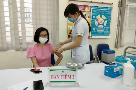 Lào Cai triển khai chiến dịch tiêm bổ sung, nhắc lại vaccine phòng Covid-19 từ 15/12