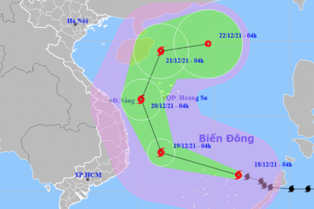 Cảnh báo: Bão số 9 giật cấp 17 đang di chuyển nhanh vào khu vực vùng biển từ Phú Yên - Khánh Hòa