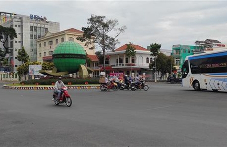 Sóc Trăng bỏ quy định giới hạn thời gian người dân ra đường vào ban đêm