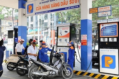 Bộ Tài chính đề xuất giảm thuế bảo vệ môi trường 1.000 đồng/lít với xăng