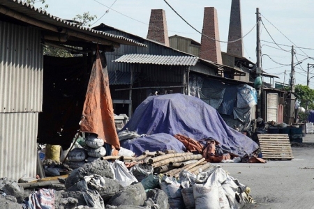 Bắc Ninh: Xử phạt 02 trường hợp vì xử lý chất thải nguy hại tại xã Văn Môn, Yên Phong