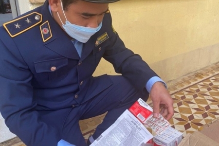 Tiếp tục thu giữ hàng trăm hộp thuốc hỗ trợ điều trị Covid-19 nhập lậu ở Lạng Sơn