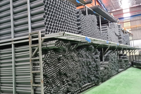 Công an TP. Hồ Chí Minh phát hiện vụ sản xuất ống nhựa giả nhãn hiệu Bình Minh