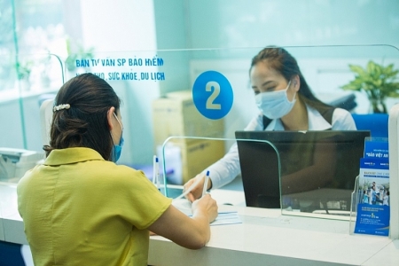 Tập đoàn Bảo Việt: Tổng doanh thu hợp nhất đạt 13.158 tỷ đồng, phát hành báo cáo tích hợp combo 3 trong 1
