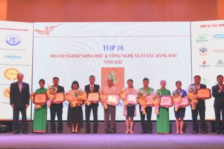 BSR được vinh danh Top 10 Doanh nghiệp Khoa học và Công nghệ xuất sắc hàng đầu