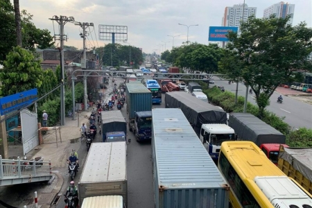 TP. Hồ Chí Minh tăng cường kiểm soát tải trọng phương tiện