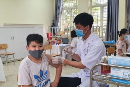 Quảng Ninh phấn đấu hoàn thành tiêm vaccine phòng Covid-19 cho trẻ từ 5 tới dưới 12 tuổi trước năm học mới