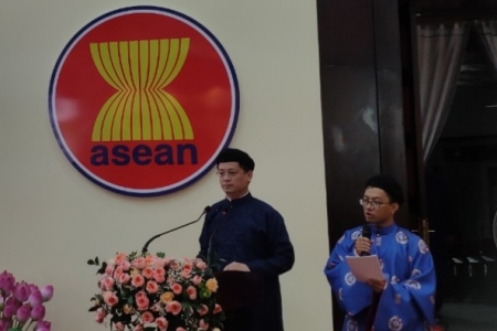 Trang phục truyền thống các nước ASEAN tại Festival Huế 2022