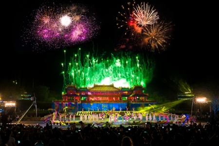 Phóng sự ảnh: Festival Huế 2022- Rực rỡ sắc màu văn hóa