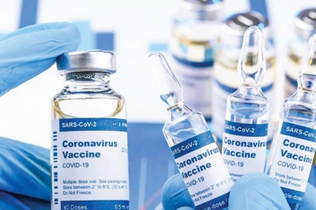 Vaccine vẫn là vũ khí quyết định, không được quên "kinh nghiệm xương máu" khi dịch bùng phát mà chưa có đủ vaccine