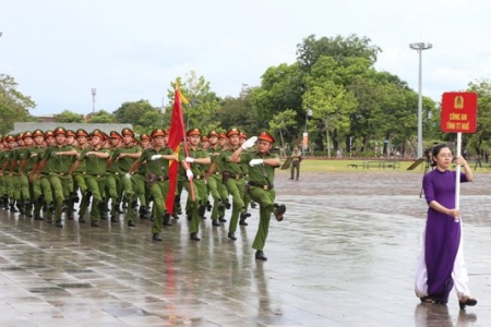 Lực lượng Cảnh sát nhân dân Thừa Thiên Huế 60 năm “vì nước, vì dân, quên thân phục vụ”