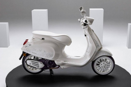 Chính thức công bố giá xe Vespa Sprint Justin Bieber tại thị trường Việt Nam