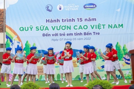 Vinamilk và Quỹ sữa Vươn cao Việt Nam tổ chức nhiều hoạt động đồng hành nhân 15 năm thành lập