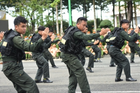 Bình Phước thành lập Trung đoàn Cảnh sát cơ động dự bị chiến đấu