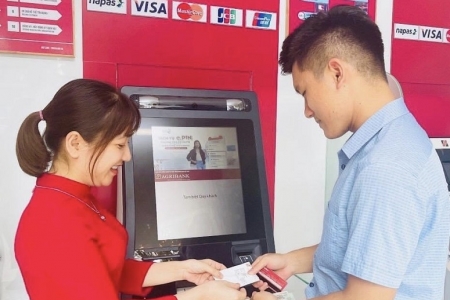 Agribank Thanh Hóa khai trương ATM đa chức năng mang tới cho khách hàng nhiều trải nghiệm mới