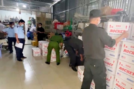 Phát hiện khoảng 23.000 lít dầu nhớt có dấu hiệu giả các thương hiệu nổi tiếng