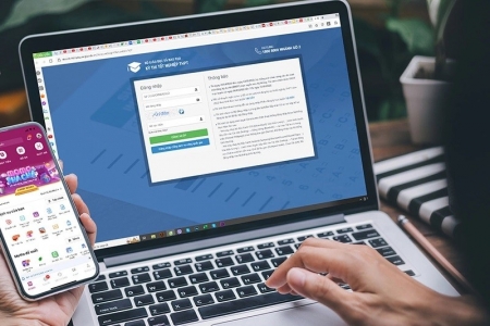 Lần đầu tiên ngành giáo dục tổ chức thanh toán lệ phí xét tuyển bằng hình thức trực tuyến