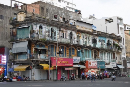 TP. Hồ Chí Minh giao quyền cho quận, huyện cải tạo, xây lại chung cư cũ