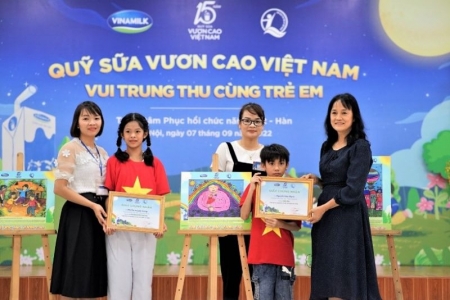 Vinamilk: Mang trung thu yêu thương đến với trẻ em có hoàn cảnh đặc biệt