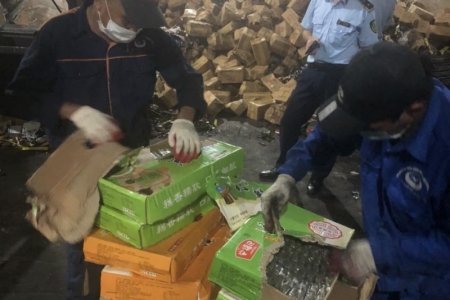 Hưng Yên tiêu hủy gần 18.000 chiếc bánh trung thu không rõ nguồn gốc