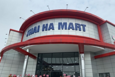 Thai Ha Mart ở Hà Nam bày bán hàng hóa, sản phẩm không tem nhãn phụ, không rõ nguồn gốc