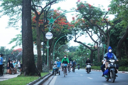 Dự báo thời tiết hôm nay, ngày 03/11: Miền Bắc trời lạnh; Miền Trung ngày nắng; Nam Bộ có mưa