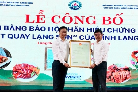 Lạng Sơn đón nhận văn bằng bảo hộ nhãn hiệu chứng nhận Vịt quay