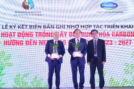 Tiếp nối thành công của quỹ 1 triệu cây xanh, Vinamilk tiếp tục trồng cây hướng đến mục tiêu NET ZERO 2050