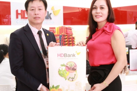 Tiếp tục mở rộng mạng lưới trên cả nước, HDBank phục vụ thêm hàng triệu khách hàng