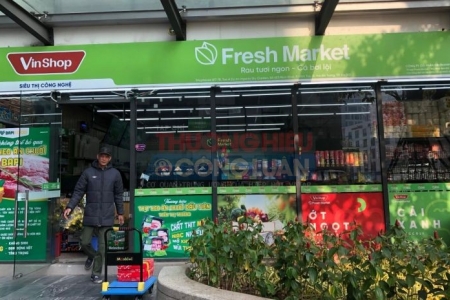 Nhiều cửa hàng mang thương hiệu Fresh Market tại Hà Nội bày bán sản phẩm “trắng thông tin”, không niêm yết giá