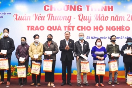 Đà Nẵng: Trao hơn 16.000 suất quà Tết cho hộ nghèo, hộ khó khăn