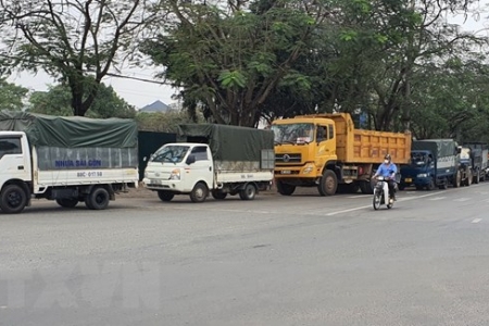 Các trung tâm đăng kiểm tại Vĩnh Phúc bị quá tải