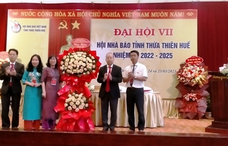 Nhà báo Nguyễn Thị Phương Nam được bầu làm Chủ tịch Hội Nhà báo tỉnh Thừa Thiên Huế