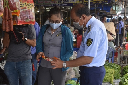 Cà Mau tăng cường kiểm tra, giám sát phòng chống buôn lậu, gian lận thương mại và hàng giả
