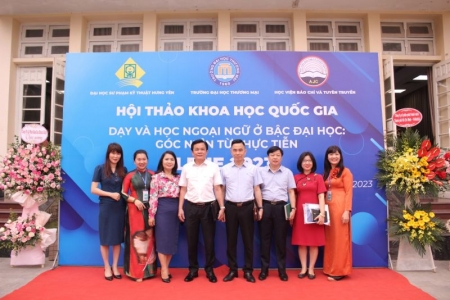 Dạy và học ngoại ngữ gắn với thực tiễn - Đáp ứng yêu cầu của thời đại công nghệ mới