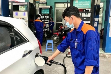 Giá xăng trong nước dự báo tiếp tục tăng