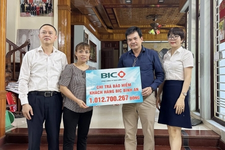 BIC chi trả hơn 1 tỷ đồng bảo hiểm cho khách hàng vay vốn tại BIDV Nam Hà Nội