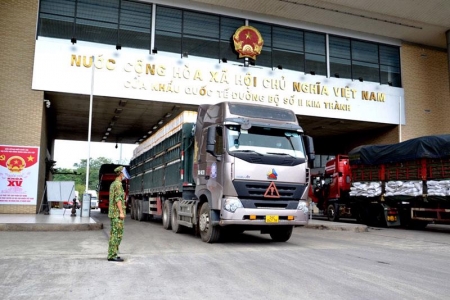 Lào Cai: Bảo đảm hoạt động thông quan hàng hóa tại các cửa khẩu diễn ra thuận lợi, tránh ùn ứ